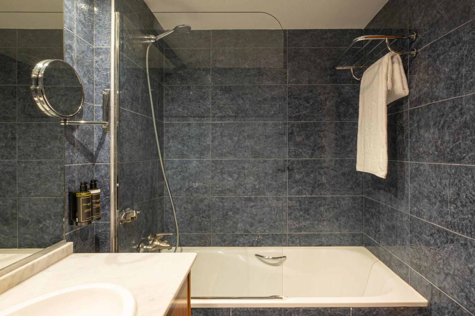 Exe Plaza Delicias Hotel Zaragoza Ngoại thất bức ảnh