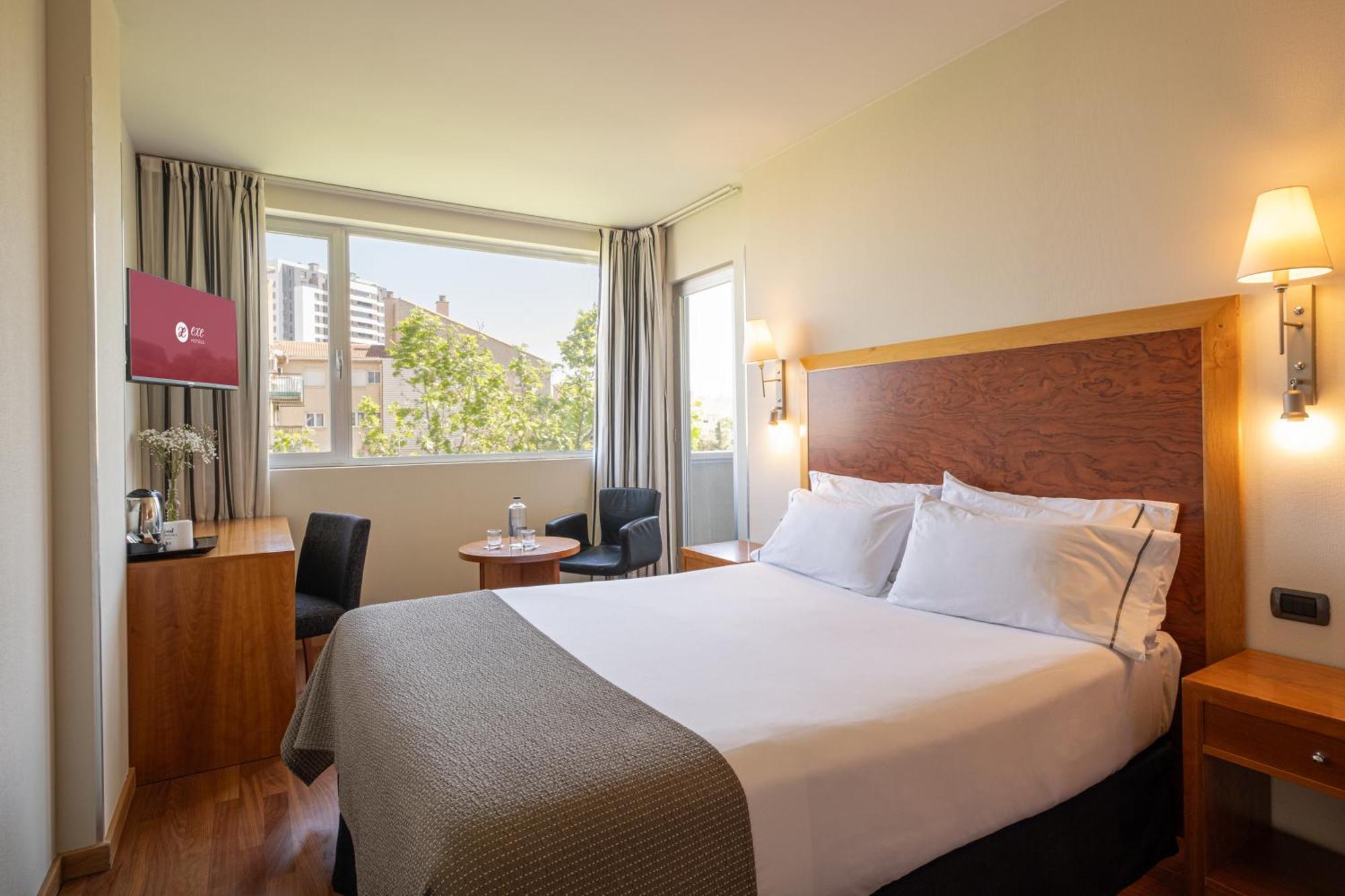 Exe Plaza Delicias Hotel Zaragoza Ngoại thất bức ảnh